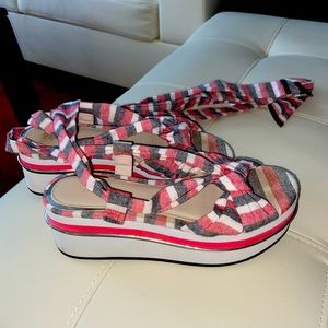 Zara tie around leg wedge size 35 unique super cute for summer